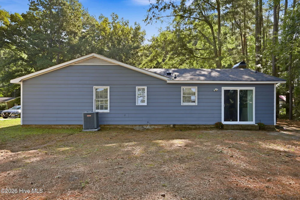 1704 Farmgate Road Kinston, NC 28504