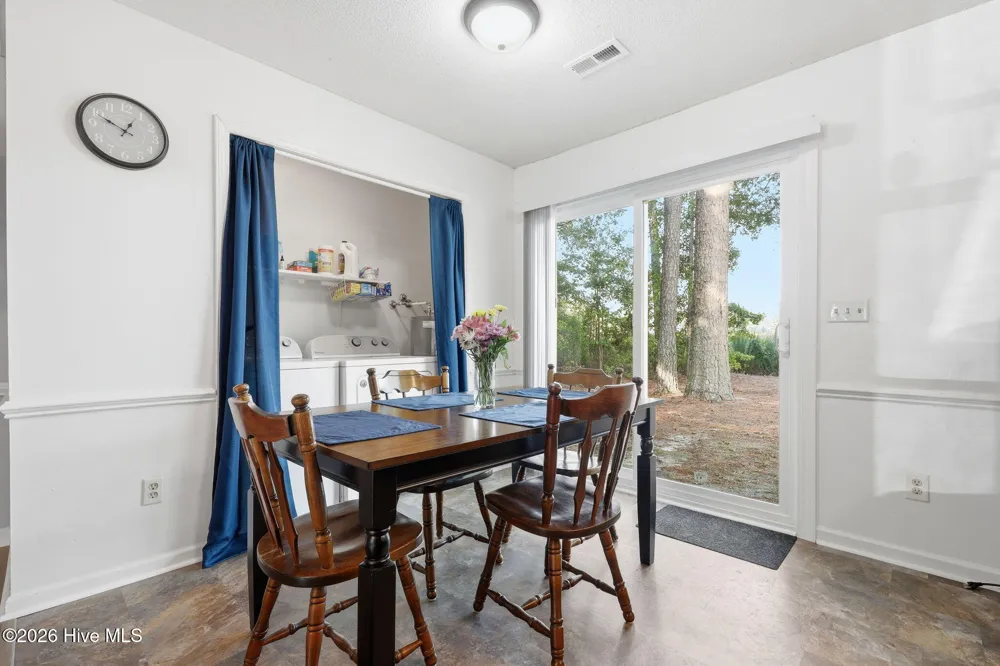 1704 Farmgate Road Kinston, NC 28504