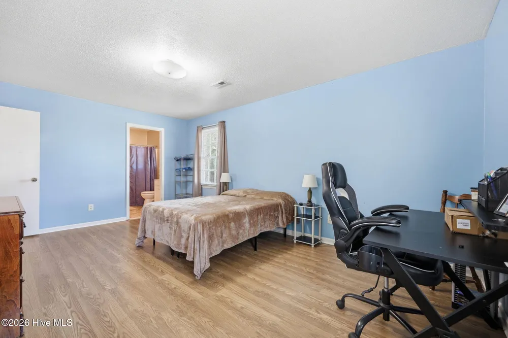 1704 Farmgate Road Kinston, NC 28504