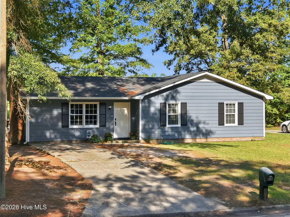 1704 Farmgate Road Kinston, NC 28504