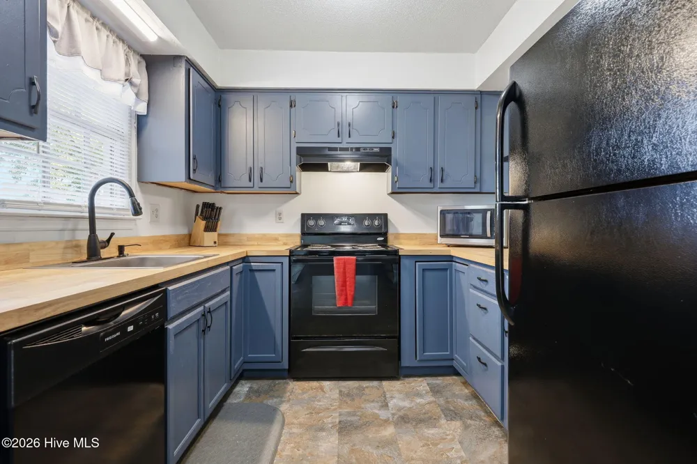 1704 Farmgate Road Kinston, NC 28504