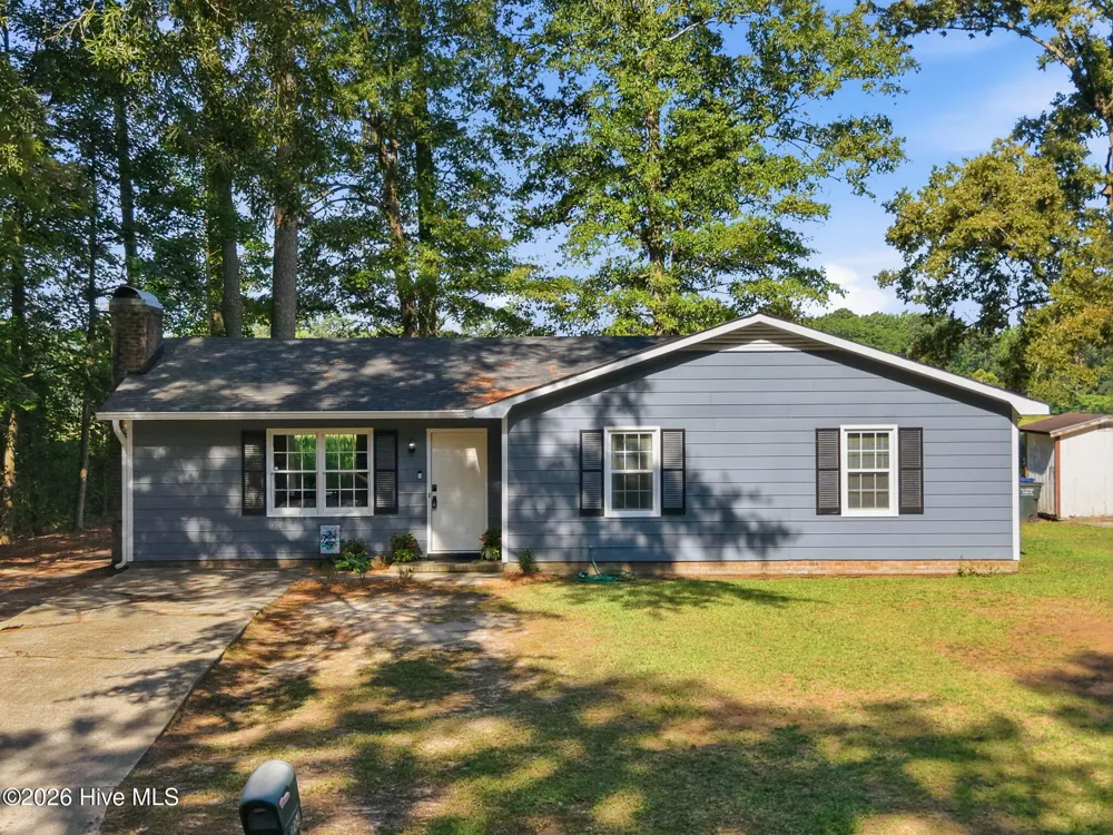 1704 Farmgate Road Kinston, NC 28504