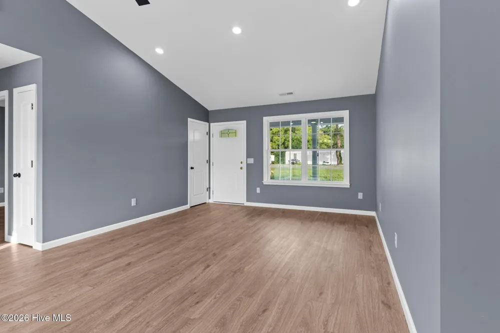 216 Hc Powers Road Wallace, NC 28466