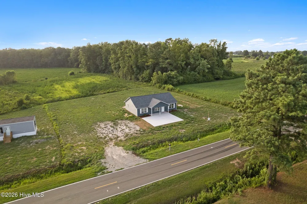 216 Hc Powers Road Wallace, NC 28466
