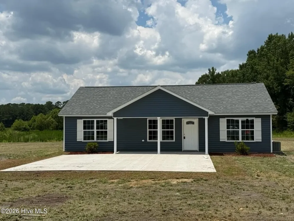 216 Hc Powers Road Wallace, NC 28466