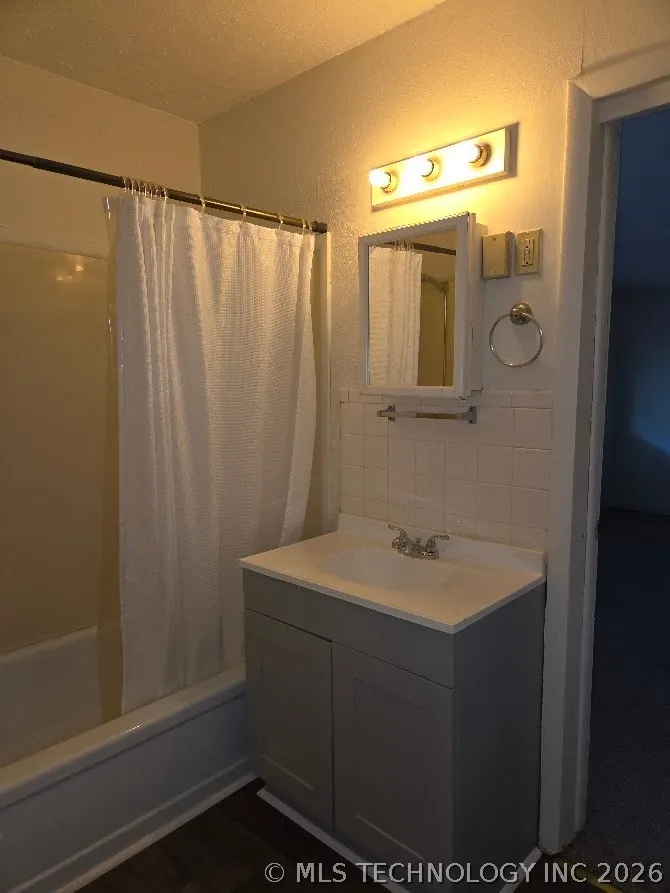 309 W Foley Eufaula, OK 74432