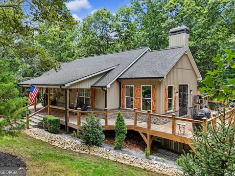 301 Cross Creek TRL