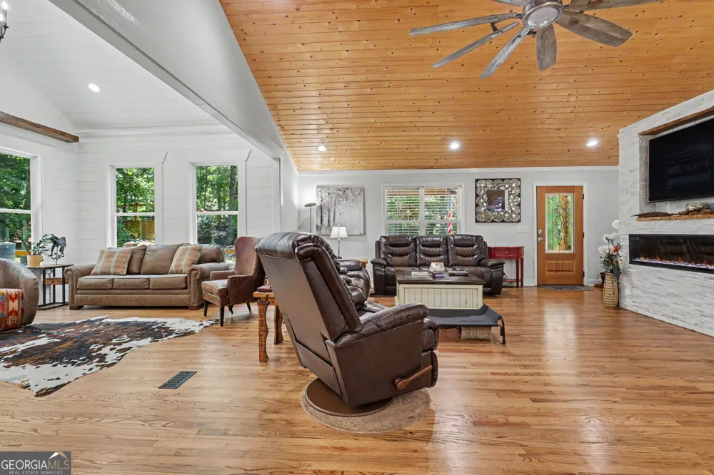 301 Cross Creek TRL Demorest, GA 30535