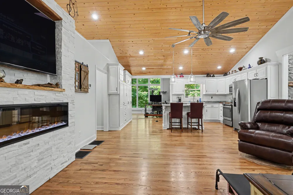 301 Cross Creek TRL Demorest, GA 30535