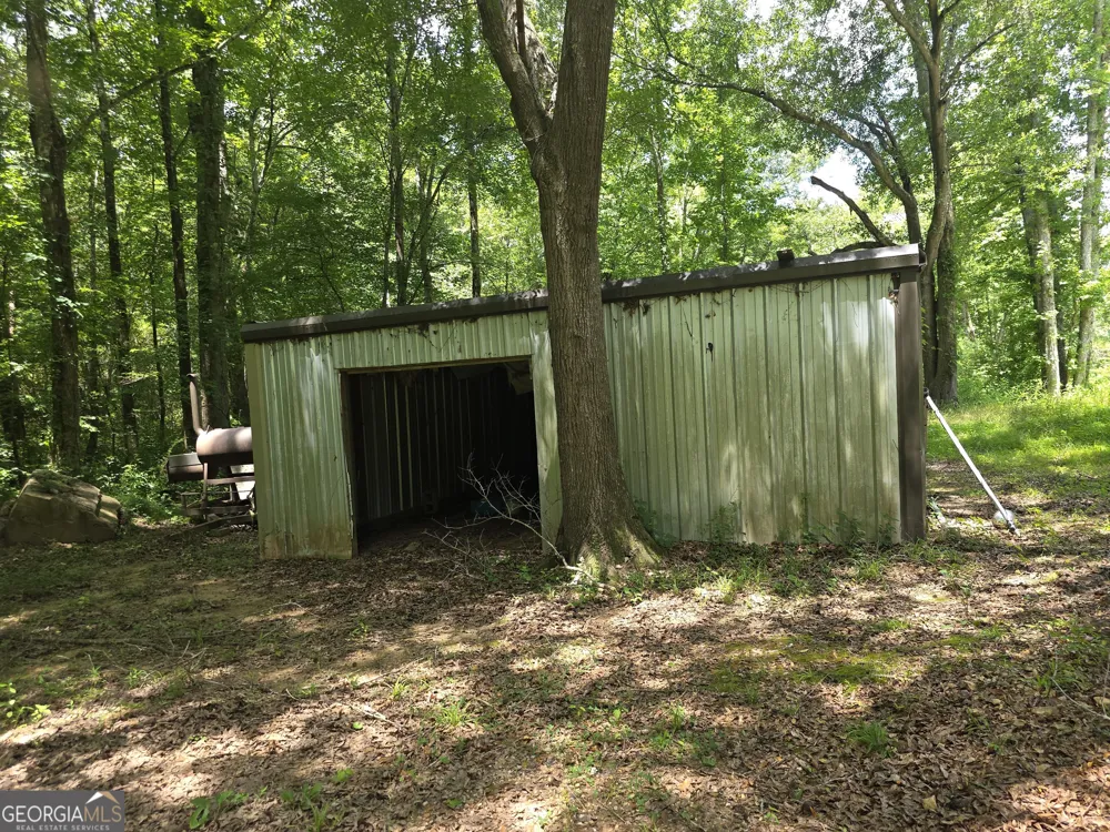 1347 Windom RD Tallapoosa, GA 30176