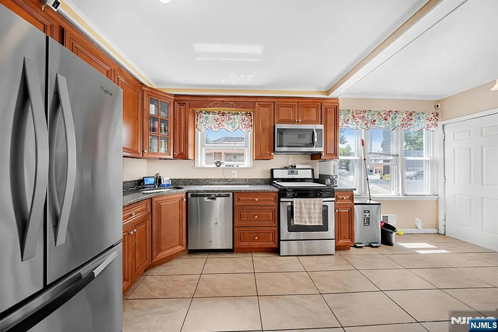 93 15th Street Prospect Park, NJ 07508