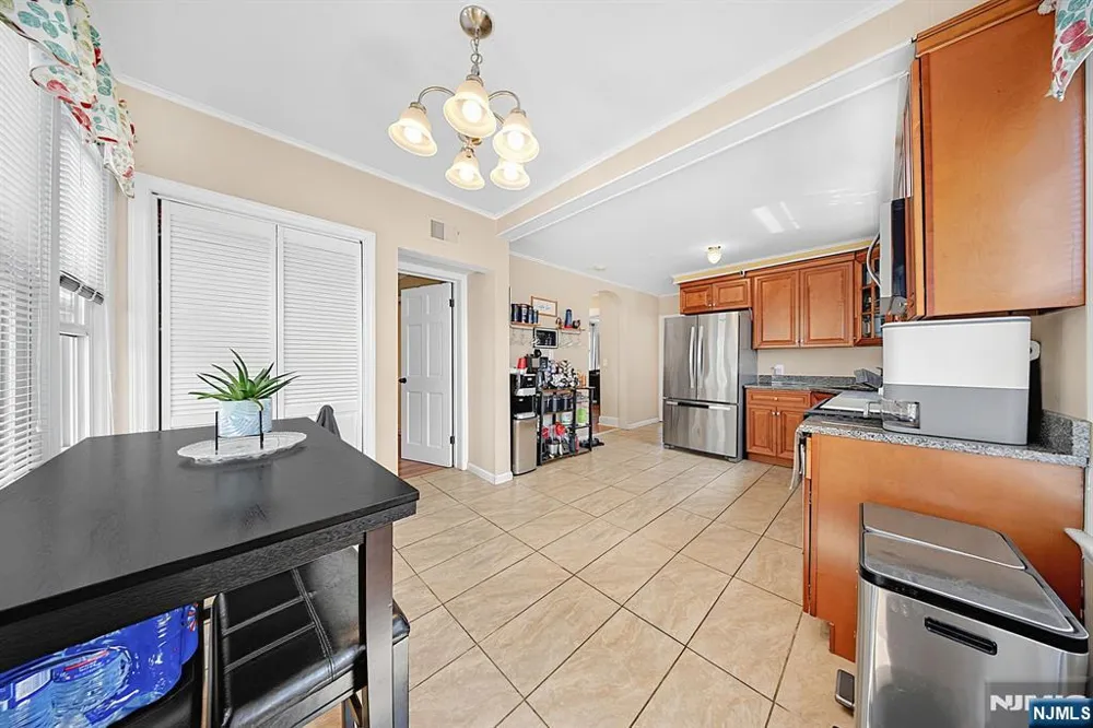 93 15th Street Prospect Park, NJ 07508