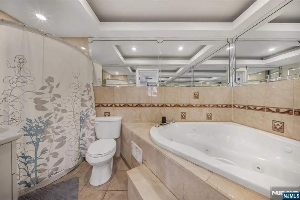 93 15th Street Prospect Park, NJ 07508