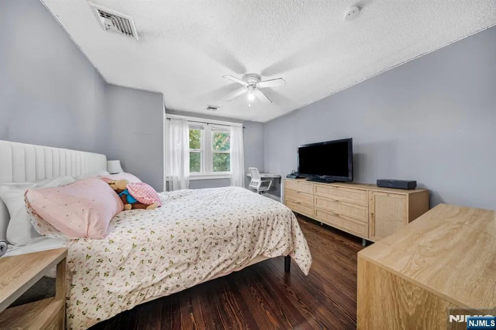 93 15th Street Prospect Park, NJ 07508