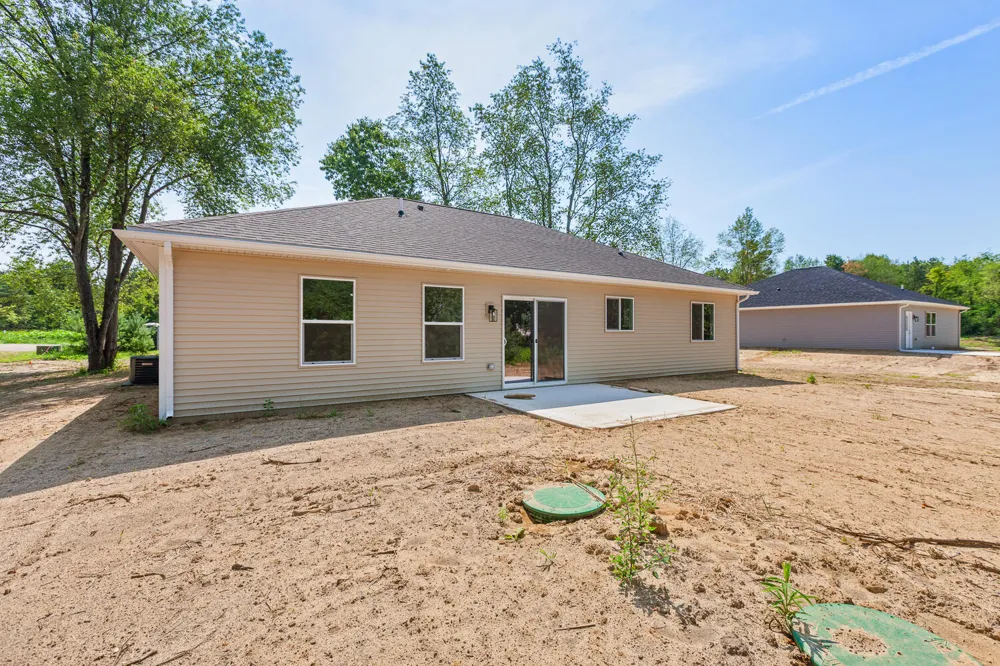 2771 Gady Pines Drive Adrian, MI 49221