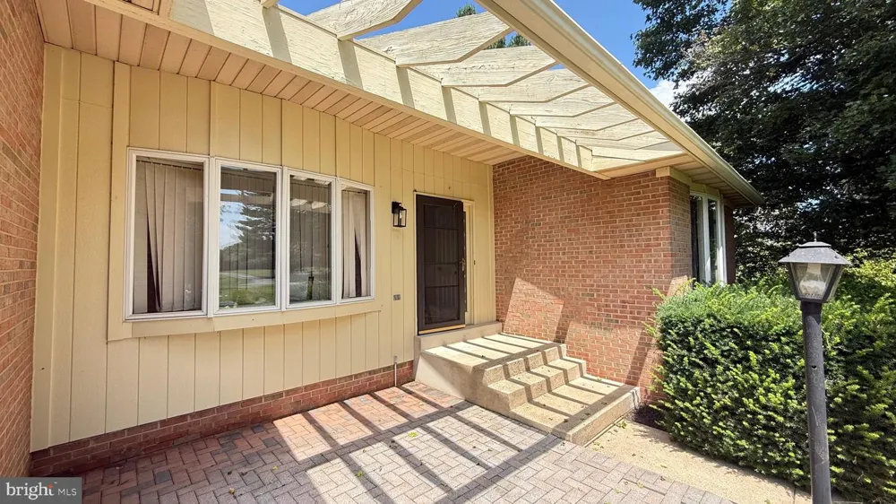 4800 MAURINE COURT Gainesville, VA 20155