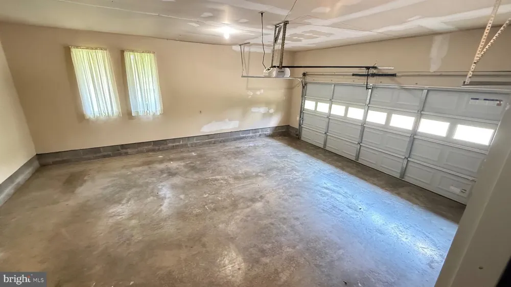 4800 MAURINE COURT Gainesville, VA 20155