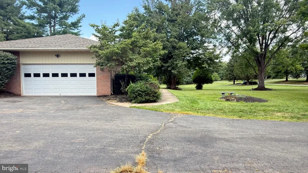 4800 MAURINE COURT Gainesville, VA 20155