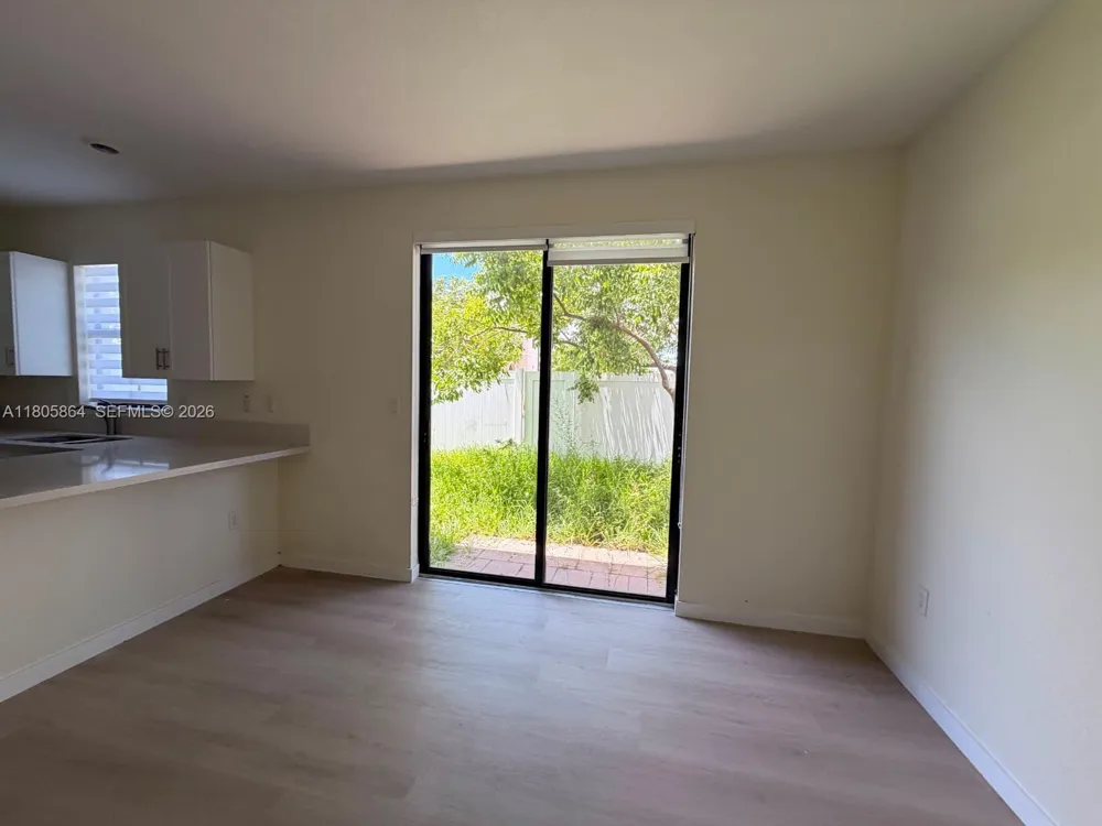 10966 W 33rd Way Hialeah, FL 33018