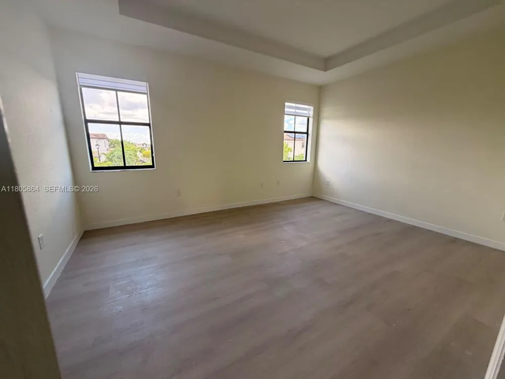10966 W 33rd Way Hialeah, FL 33018