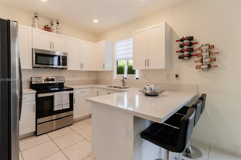 10966 W 33rd Way Hialeah, FL 33018