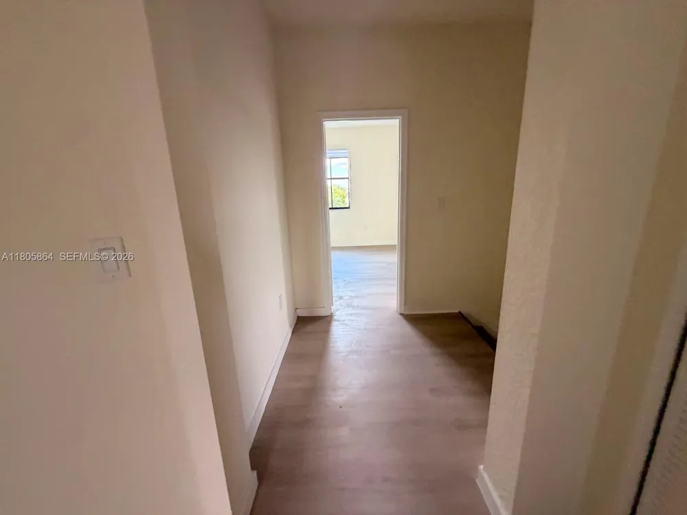 10966 W 33rd Way Hialeah, FL 33018