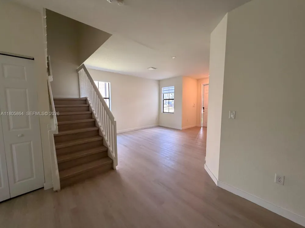 10966 W 33rd Way Hialeah, FL 33018