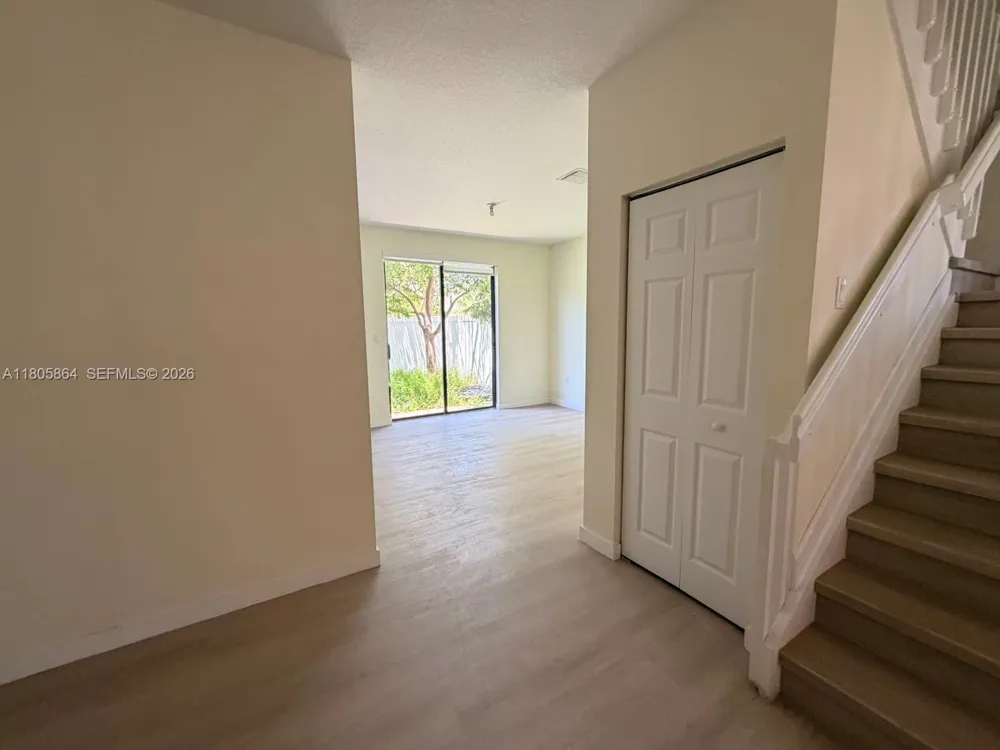 10966 W 33rd Way Hialeah, FL 33018