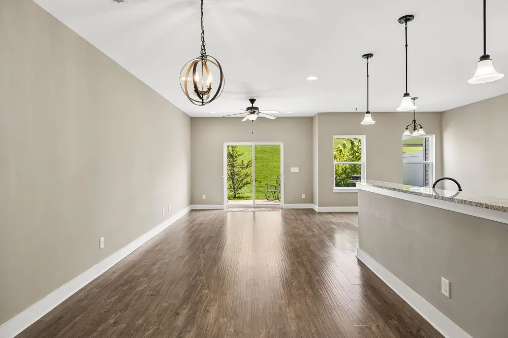 2217 Drone Way Columbia, TN 38401