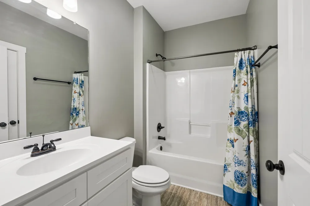 2217 Drone Way Columbia, TN 38401