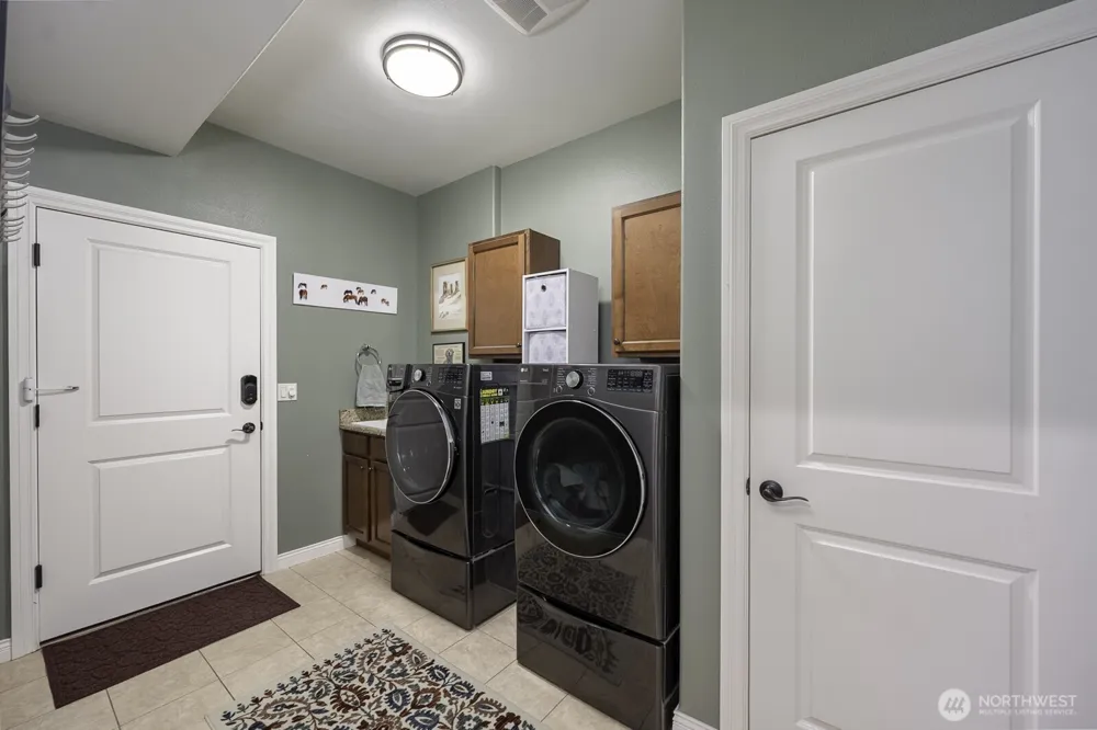 7724 Dune Lake Road SE Moses Lake, WA 98837