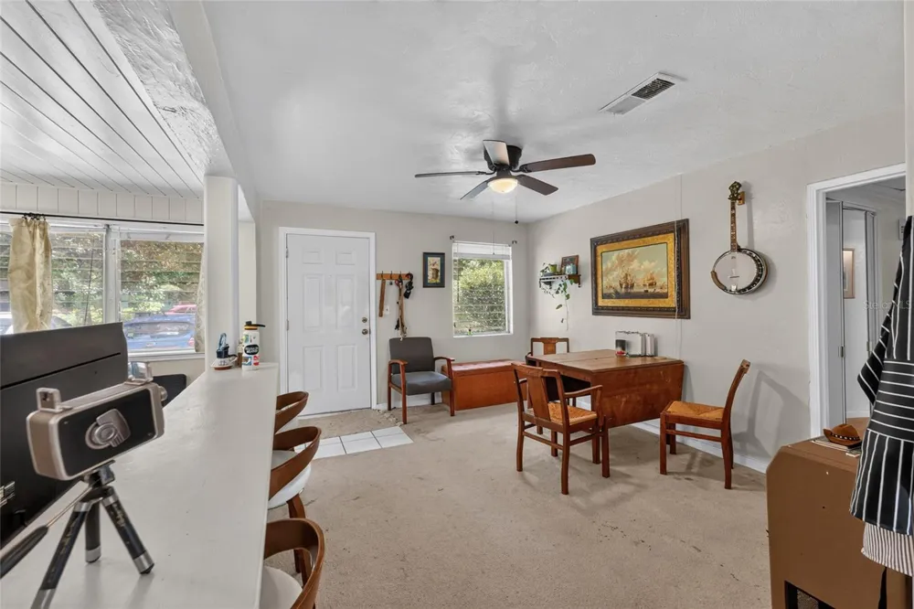 2102 NE 8TH STREET Gainesville, FL 32609