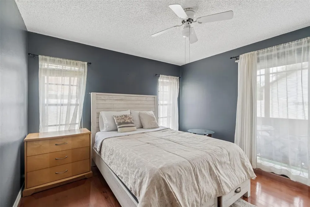 5485 FRIARSWAY DRIVE Tampa, FL 33624