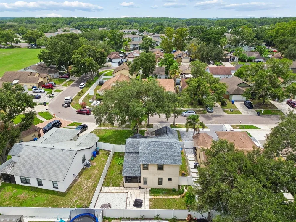 5485 FRIARSWAY DRIVE Tampa, FL 33624