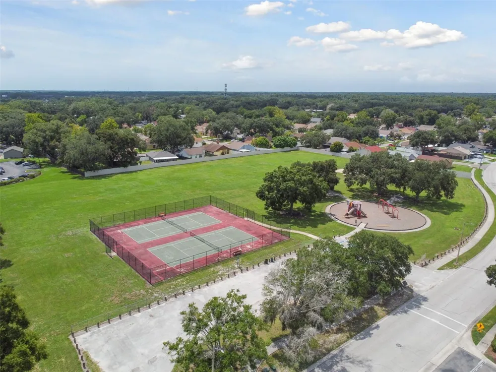 5485 FRIARSWAY DRIVE Tampa, FL 33624