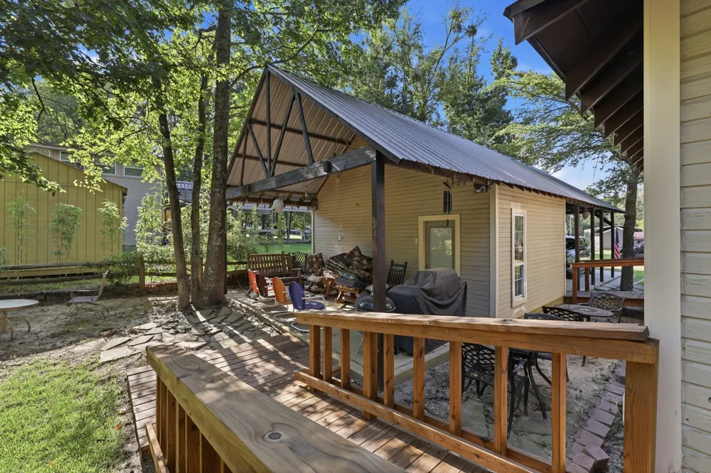 91 Private Rd 52602 Pittsburg, TX 75686