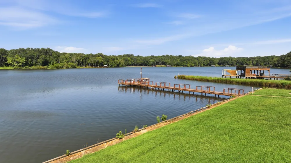 91 Private Rd 52602 Pittsburg, TX 75686