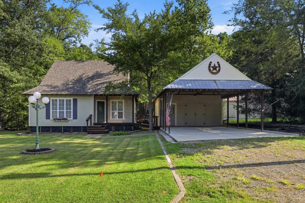 91 Private Rd 52602 Pittsburg, TX 75686