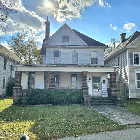 737 Riverside Avenue