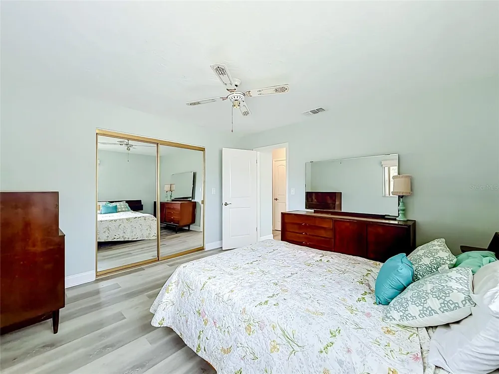 105 JUDY LEE DRIVE Largo, FL 33771