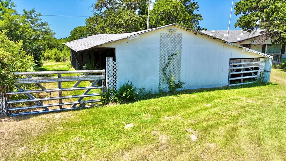 117102 S 4306 ROAD Porum, OK 74455