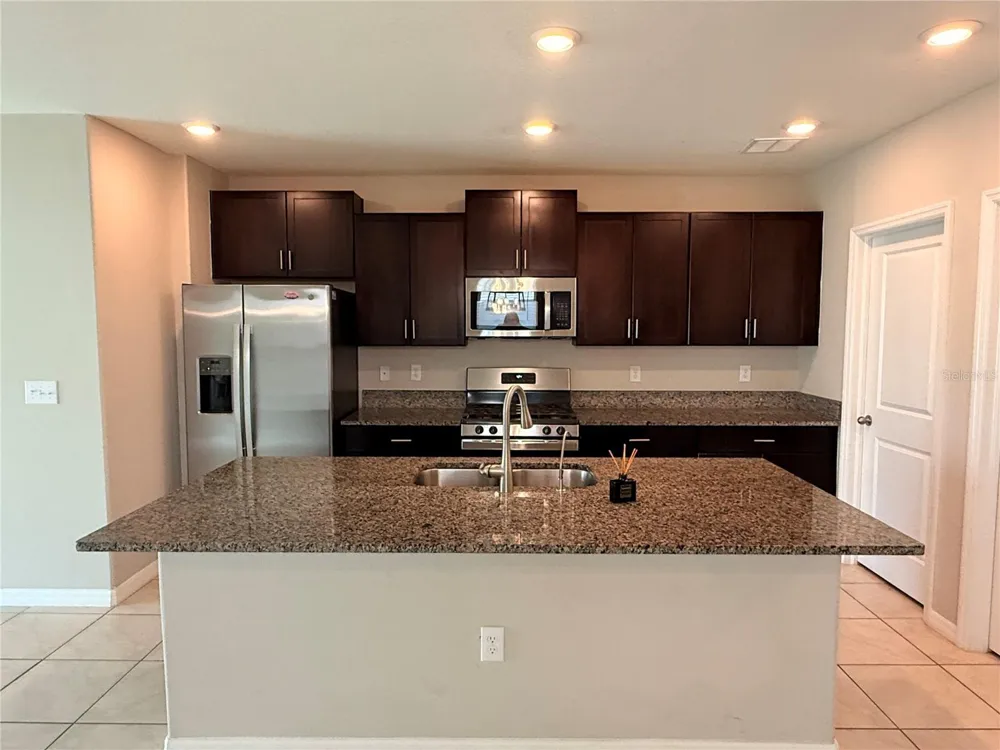 10363 SHADY PRESERVE DRIVE Riverview, FL 33578