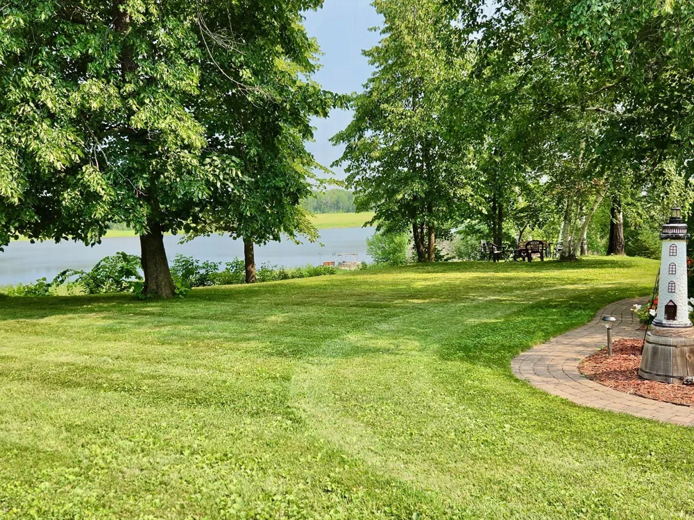 1872 State Highway 11 SE Baudette, MN 56623
