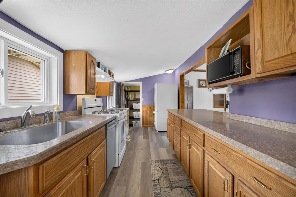 67480 County Road 76 Wabasha, MN 55981