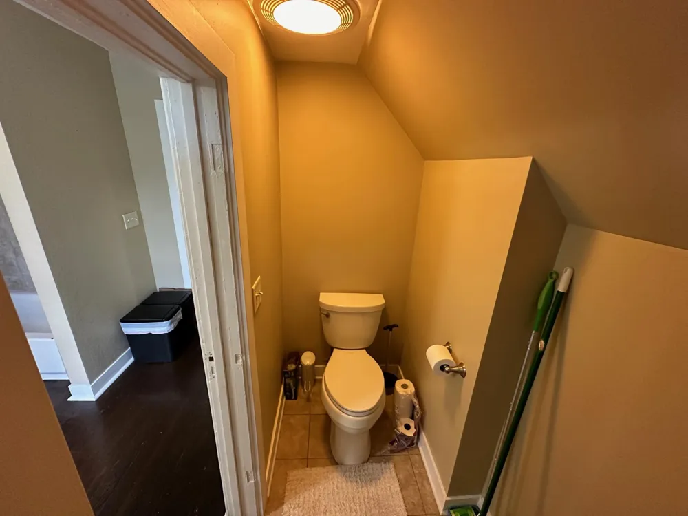 613 3rd Street SW #upstairs #2 Willmar, MN 56201