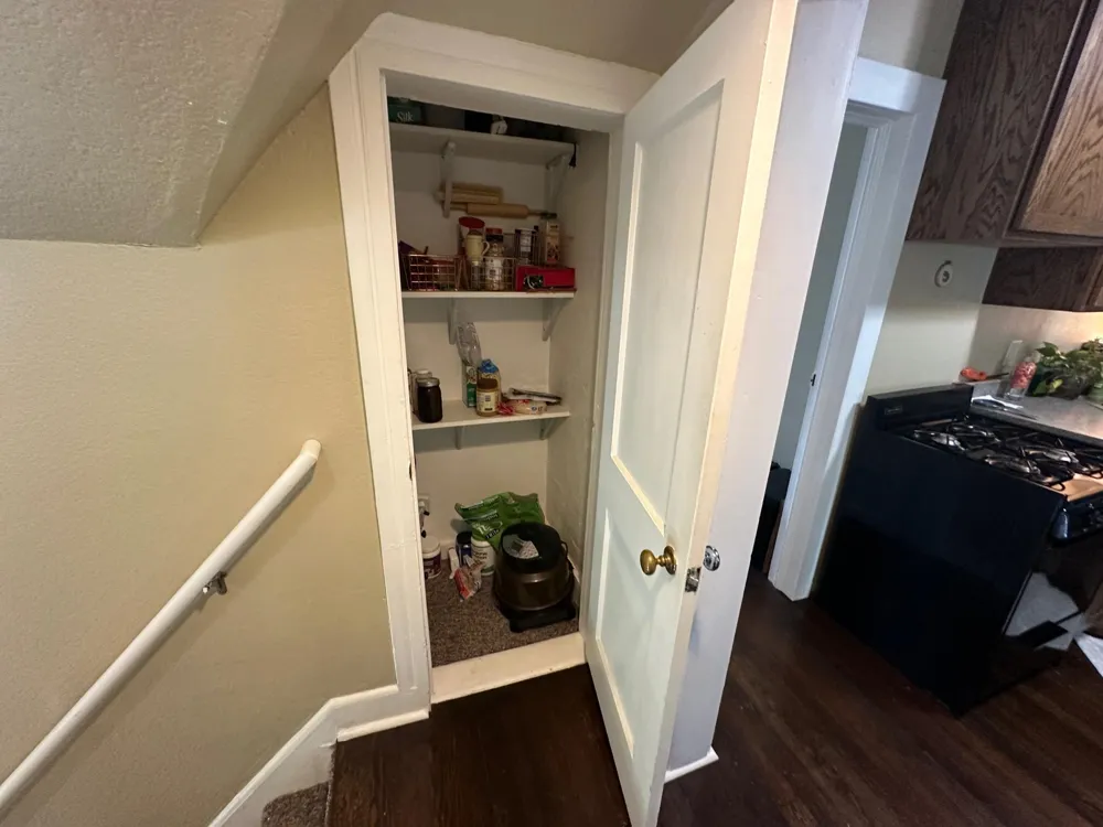 613 3rd Street SW #upstairs #2 Willmar, MN 56201