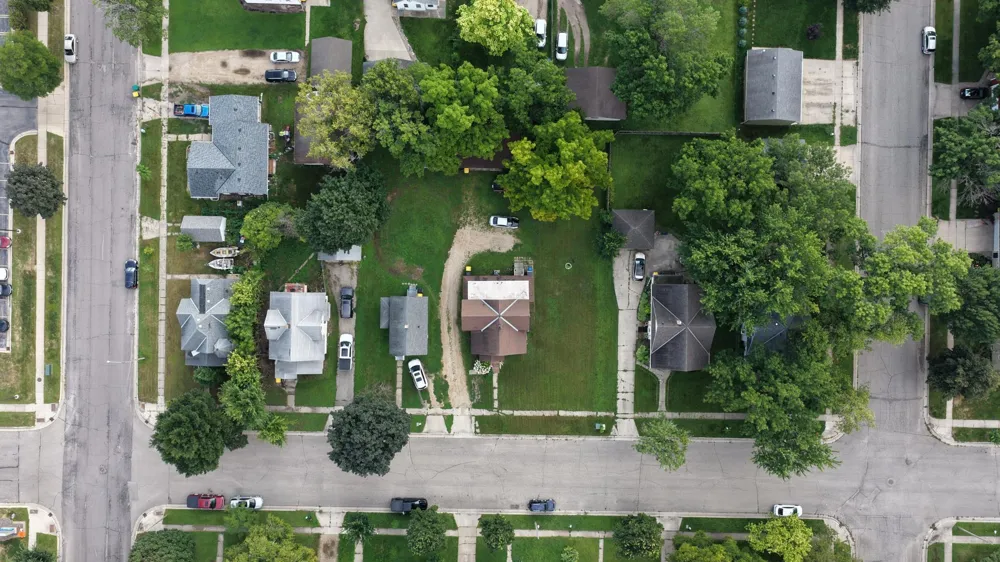 613 3rd Street SW #upstairs #2 Willmar, MN 56201