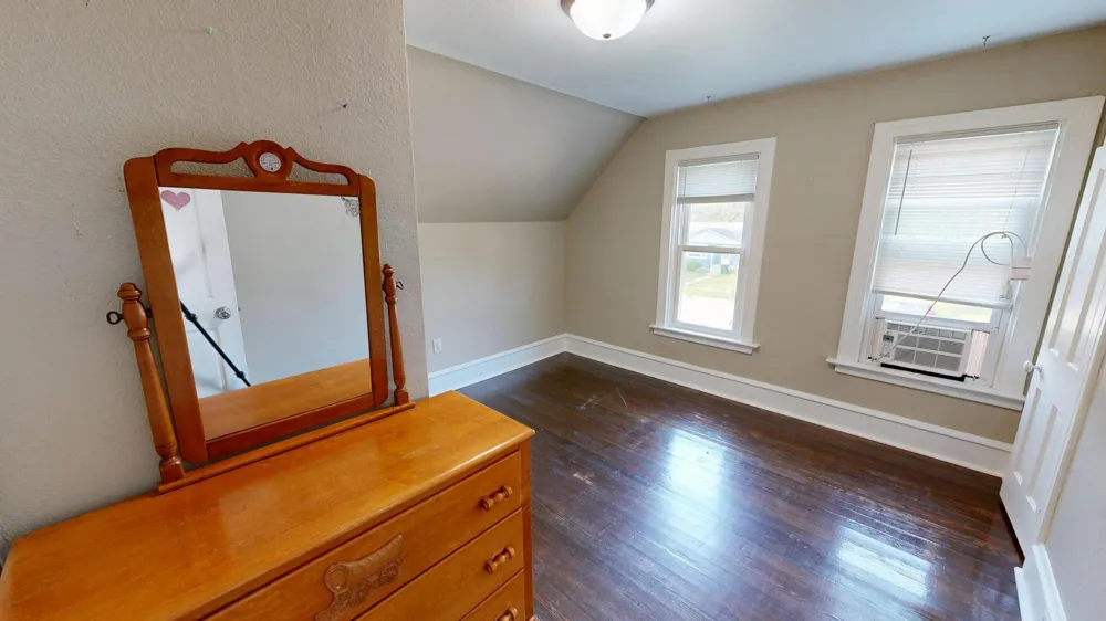 613 3rd Street SW #upstairs #2 Willmar, MN 56201