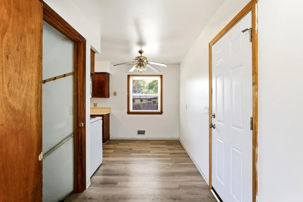 6936 Newton Avenue Brooklyn Center, MN 55430
