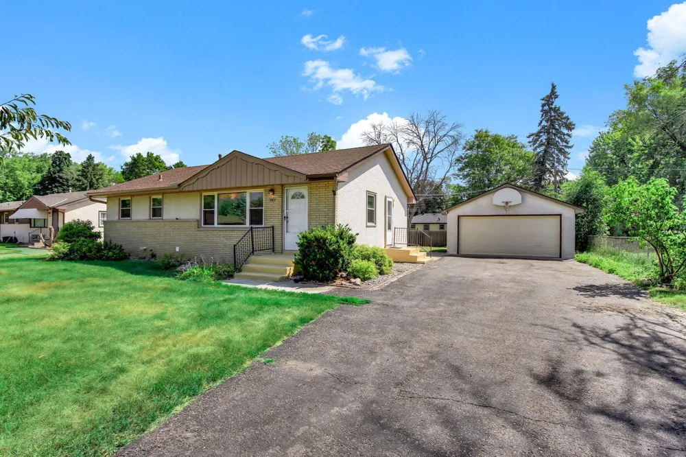 6936 Newton Avenue Brooklyn Center, MN 55430